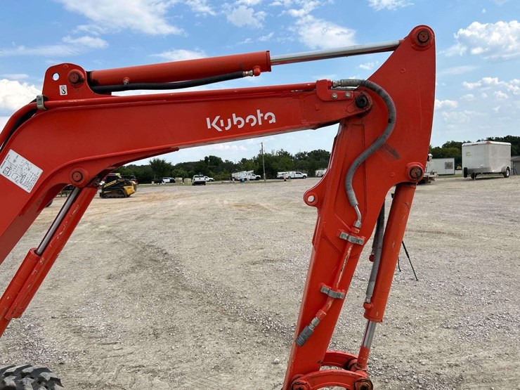 2015-kubota-kx71-3s-image-15