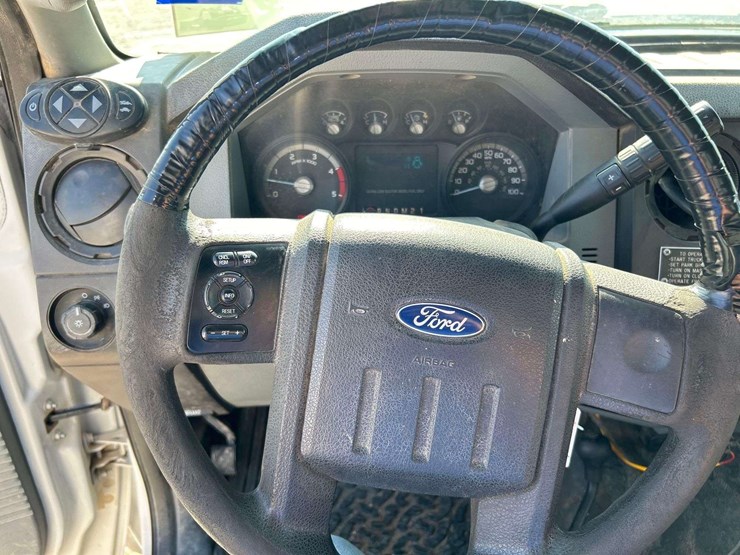 2012-ford-f550-image-13
