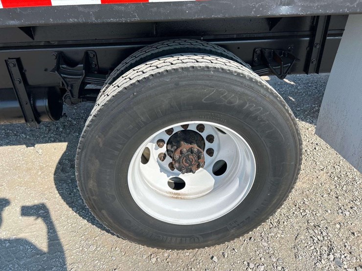 2018-international-durastar-4300-image-29
