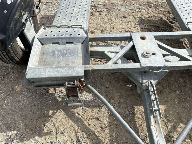 vehicle-tow-dolly-image-4