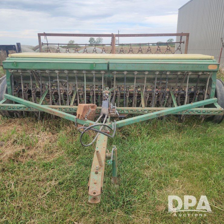 JOHN DEERE 8300