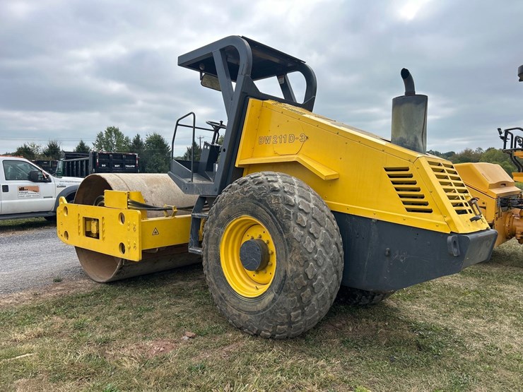 bomag-bw211d-3-image-5