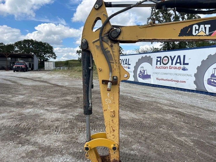 2008-caterpillar-303.5c-image-16