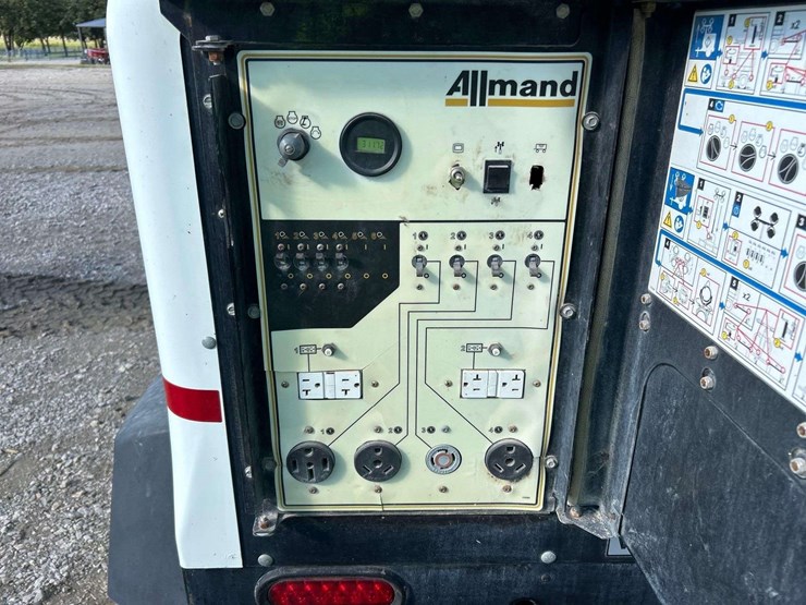 2019-allmand-bros-maxi-lite-image-7