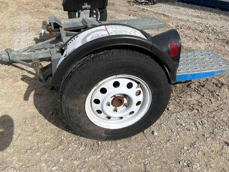 vehicle-tow-dolly-image-9