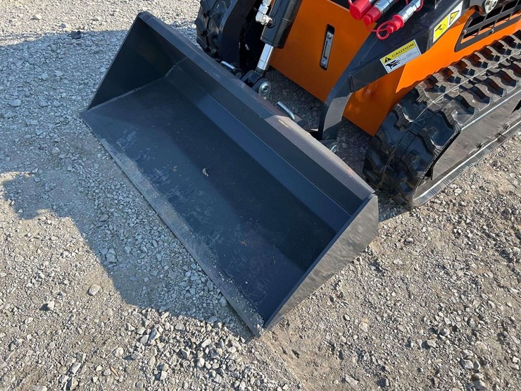 2025-unused-landhero-ldh-t460xx-mini-skid-steer-image-13