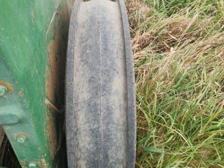john-deere-8300-image-8