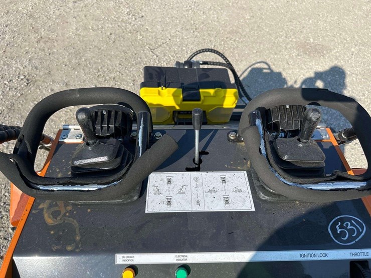 2025-unused-landhero-ldh-t460xx-mini-skid-steer-image-10