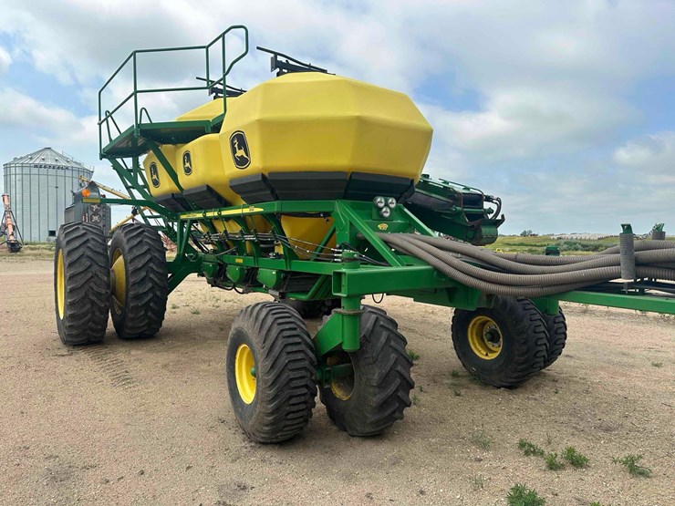 john-deere-1890-image-34