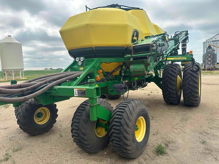 john-deere-1890-image-2