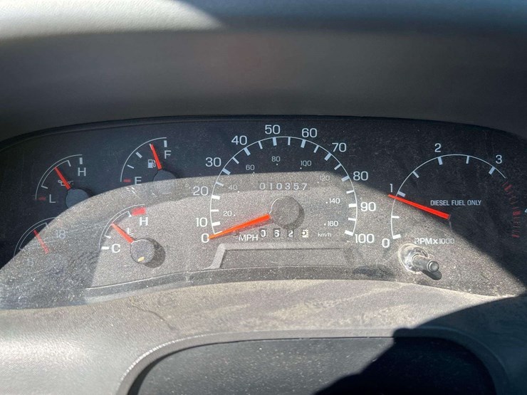2005-ford-f650-image-12