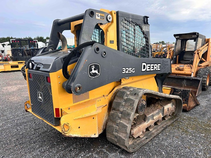 2018-deere-325g-image-4