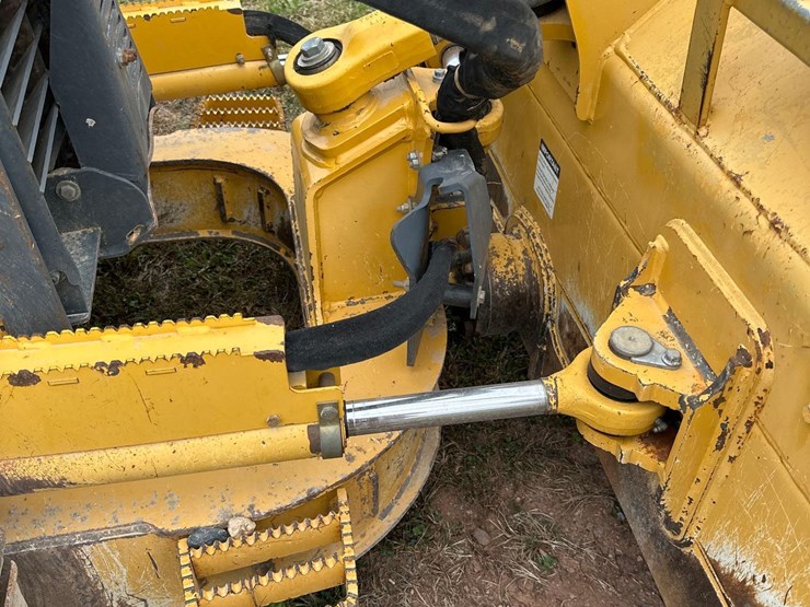 2013-deere-450j-lt-image-6