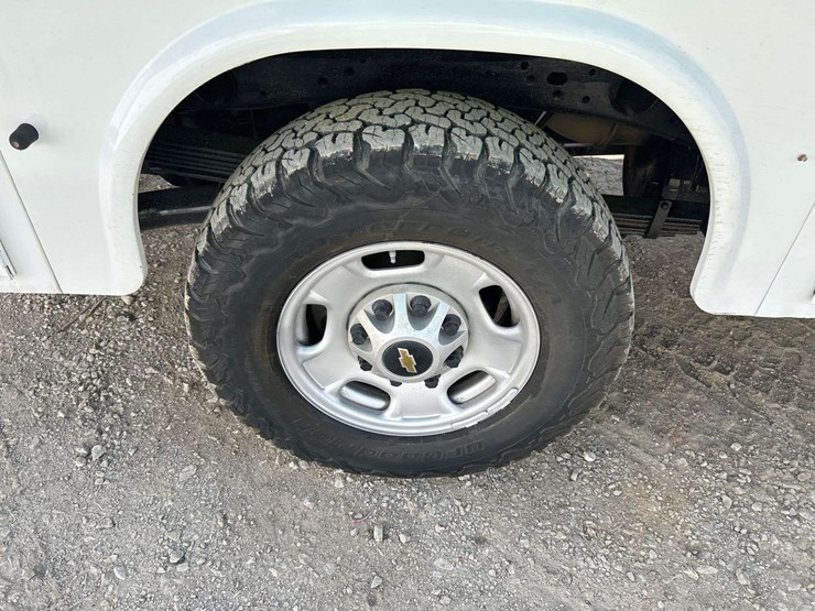 2019-chevrolet-2500-image-33