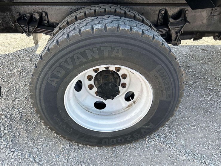 2007-ford-f750-image-30
