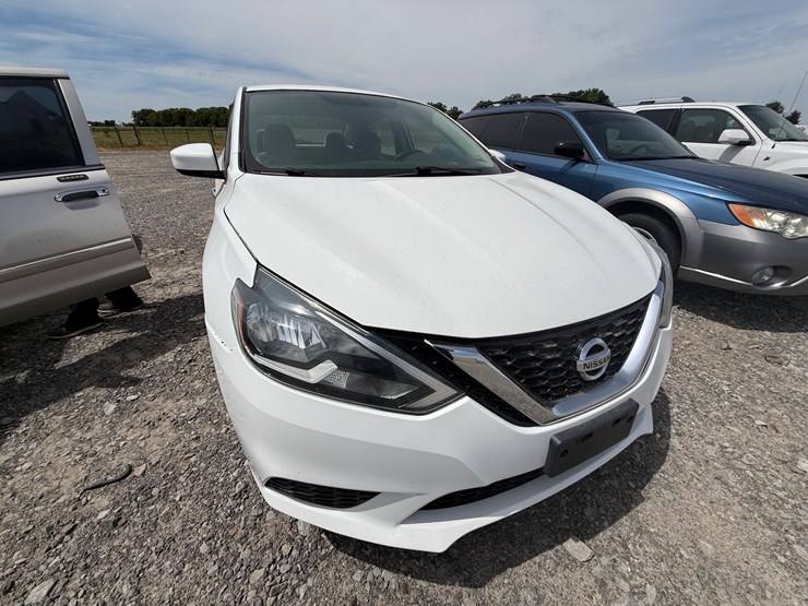 #3760-•-inop-2016-nissan-sentra-sedan-3n1ab7ap6gy243642-image-18