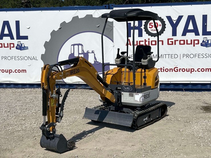 2025-ir-ire20-mini-excavator-image-1