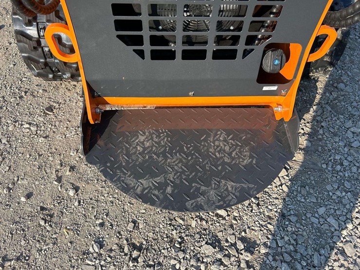 2025-unused-landhero-ldh-t460xx-mini-skid-steer-image-8