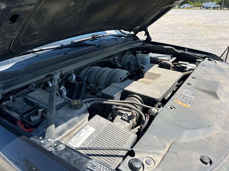 2020-chevrolet-tahoe-image-9