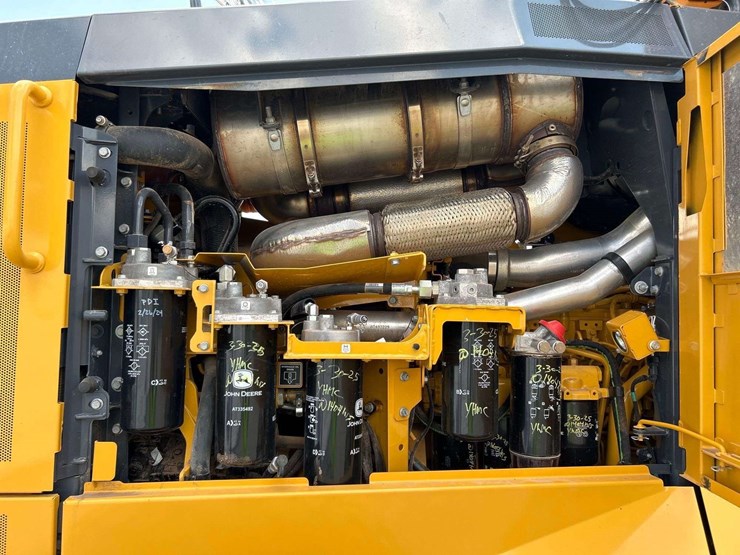 2025-deere-872gp-image-9