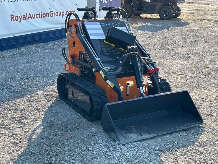 2025-unused-landhero-ldh-t460xx-mini-skid-steer-image-4