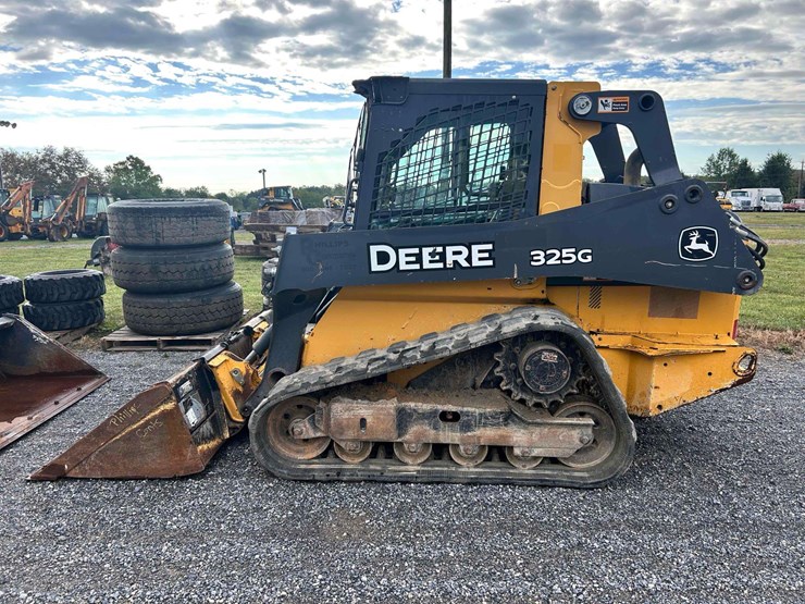 2018-deere-325g-image-7