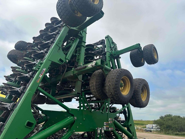 john-deere-1890-image-39