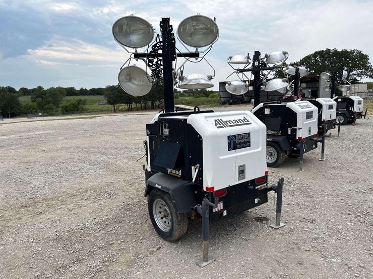 2019-allmand-bros-night-lite-v-series-image-2