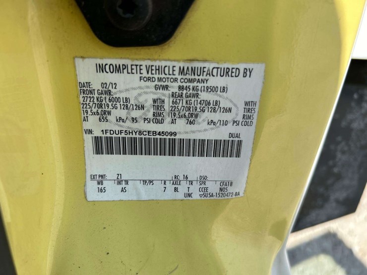 2012-ford-f550-image-9
