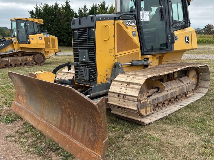 2013-deere-650k-lgp-image-1