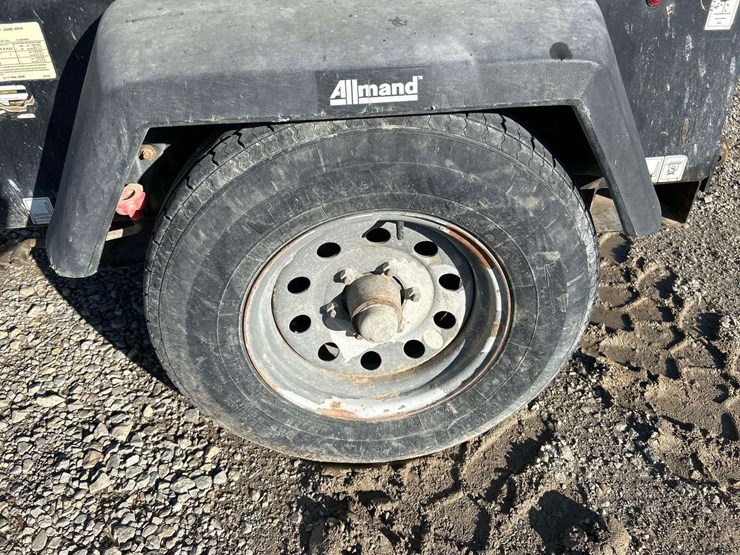2019-allmand-bros-maxi-lite-ii-image-14