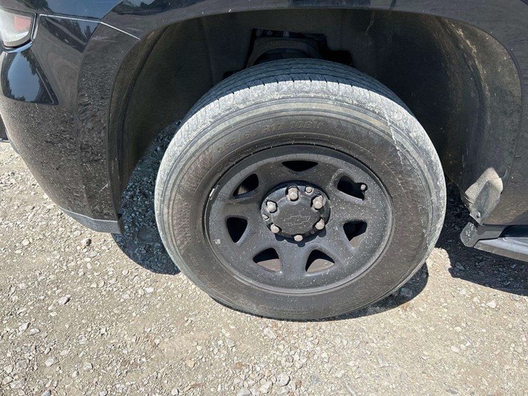 2019-chevrolet-tahoe-image-20