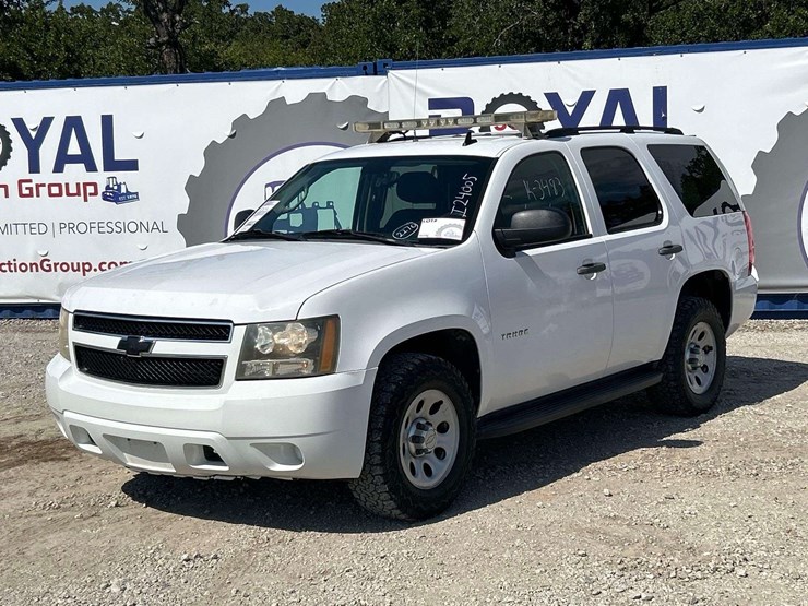 2010-chevrolet-tahoe-image-1