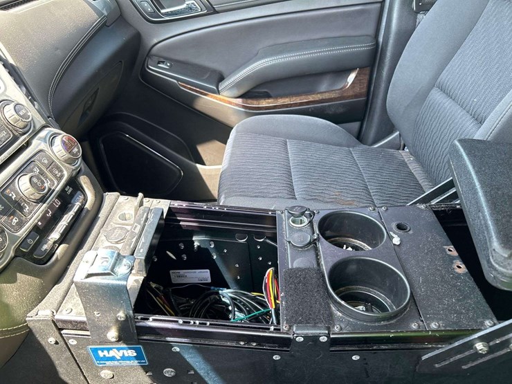2019-chevrolet-tahoe-image-16