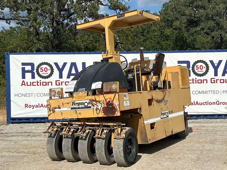 2002-ferguson-sp915re-ride-on-pneumatic-asphalt-compactor-image-1