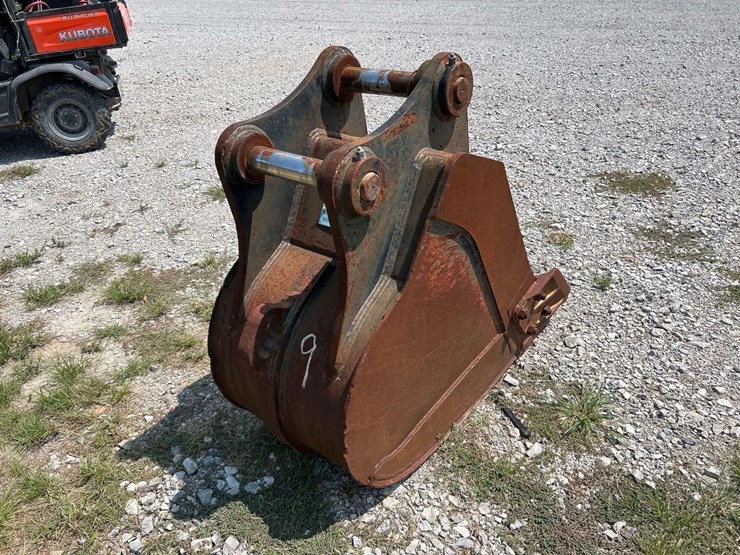 2021-fleco-dx140-24in-tooth-bucket-excavator-attachment-image-3