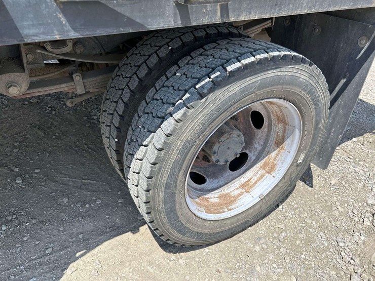 2016-ford-f550-image-24