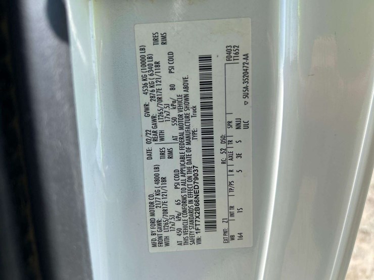 2022-ford-f250-xl-image-5