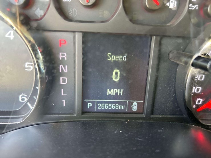 2019-chevrolet-2500-image-6