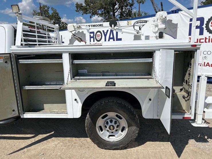 2019-chevrolet-2500-image-18
