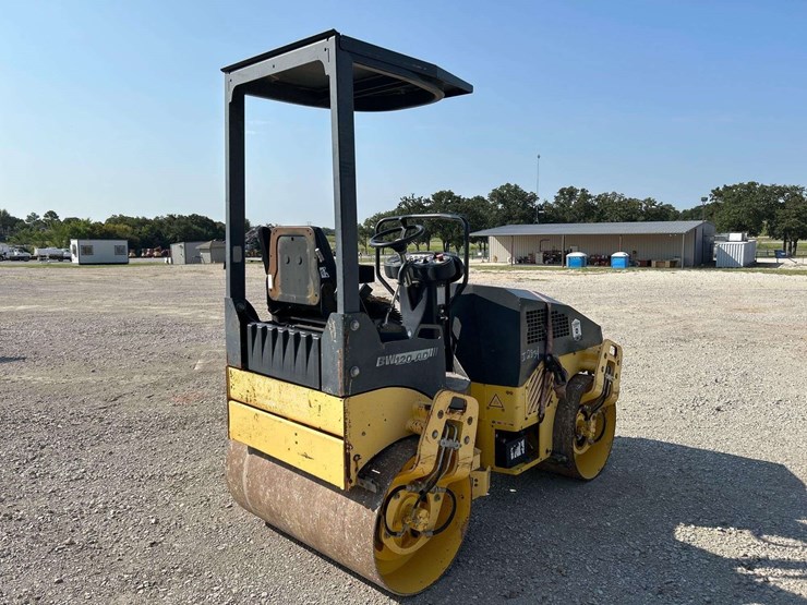 2007-bomag-bw120ad-4-tandem-vibratory-smooth-drum-roller-image-3