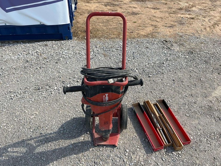 hilti-te-2000-avr-electric-jack-hammer-image-1