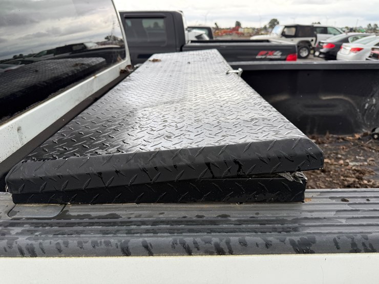 2010-ford-f350-image-17