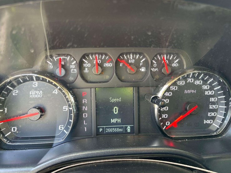 2019-chevrolet-2500-image-12