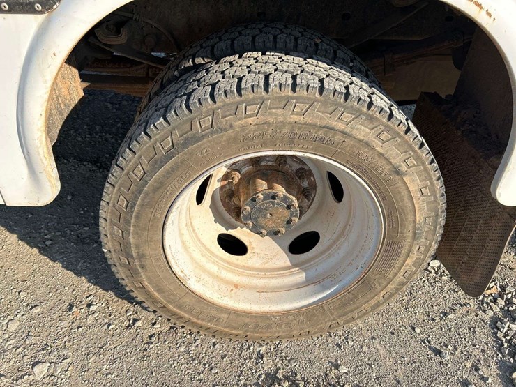 2016-ford-f450-image-25