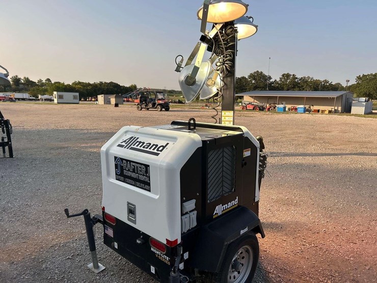 2019-allmand-bros-night-lite-v-series-image-3