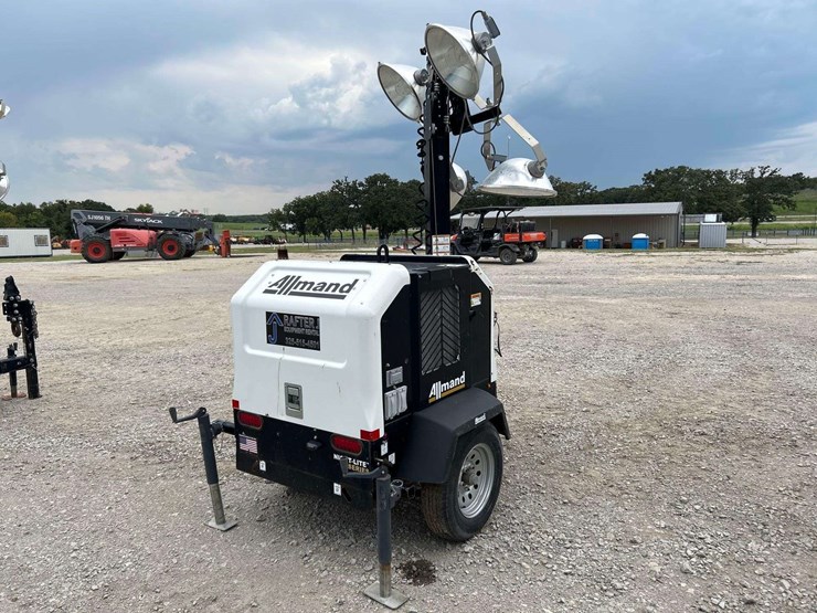 2019-allmand-bros-night-lite-v-series-image-3