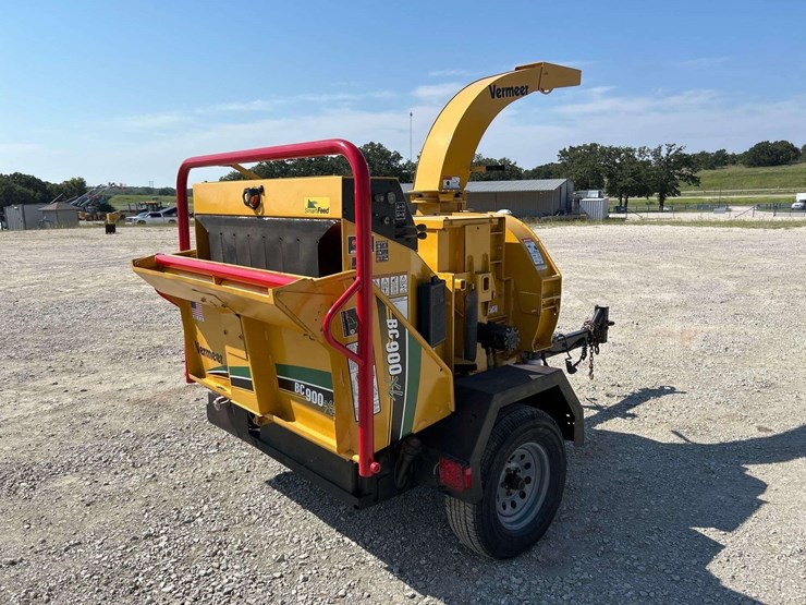 2013-vermeer-bc900xl-towable-brush-chipper-image-3