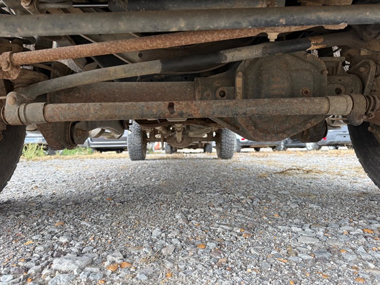 2010-ford-f350-image-28