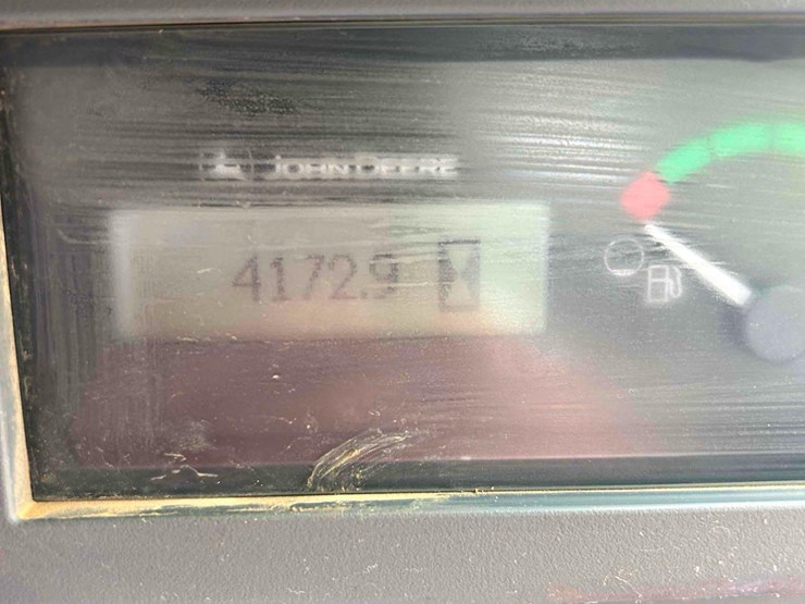 2018-deere-325g-image-21